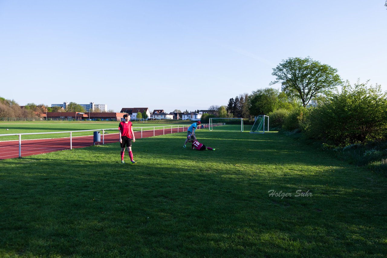 Bild 107 - B-Juniorinnen SV Wahlstedt - TSV Zarpen : Ergebnis: 11:0